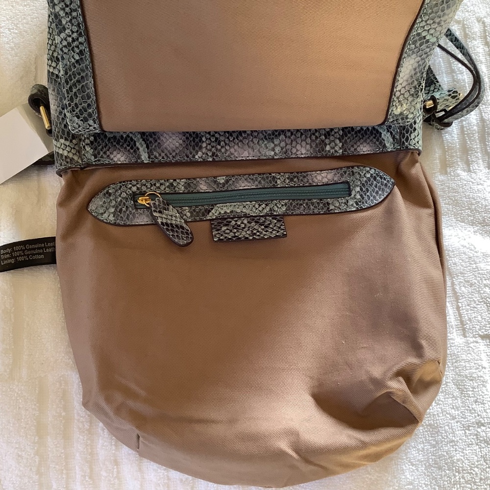 G.I.L.I Leather Printed Saddle Crossbody Bag Teal Cobra - Picture 12 of 16